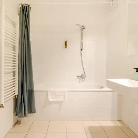 شقة Near Sky Park & Nivy Mall With Free Parking By Ambiente براتسيلافا